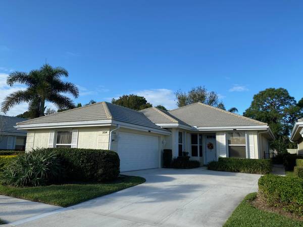 204 NW Bentley CIR, Port Saint Lucie, FL 34986