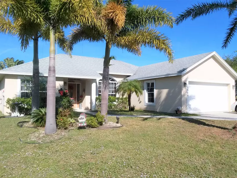 1349 SE Appamattox TER, Port Saint Lucie, FL 34952