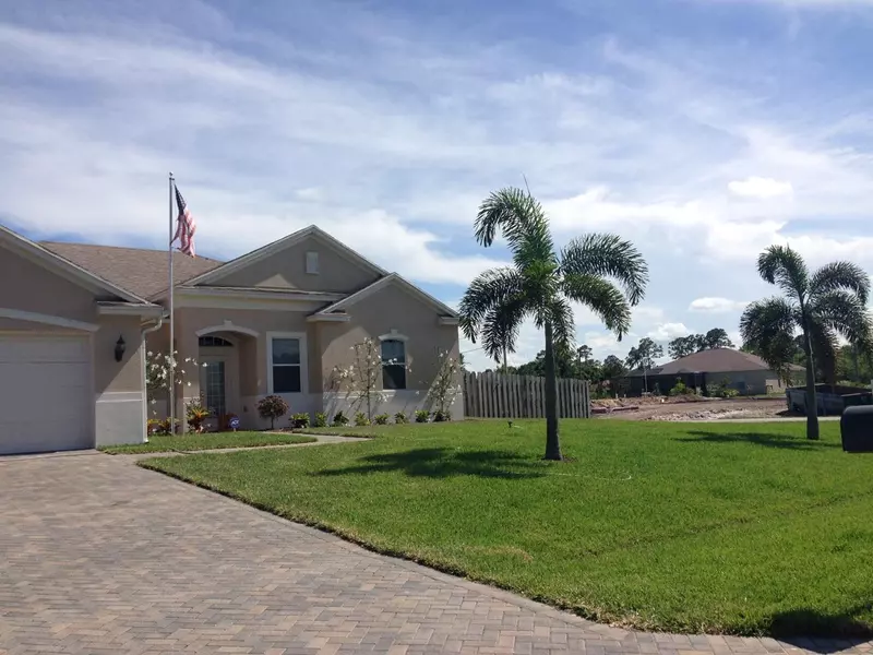 251 SW Ridgecrest DR, Port Saint Lucie, FL 34953