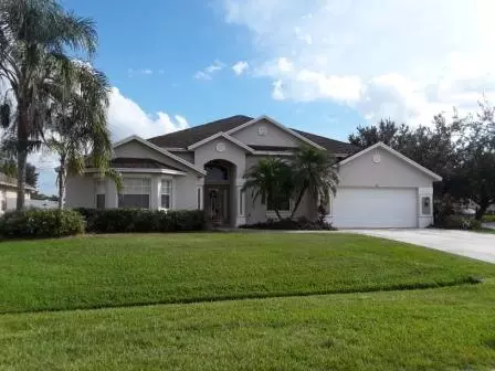 142 SW Glen RD, Port Saint Lucie, FL 34953