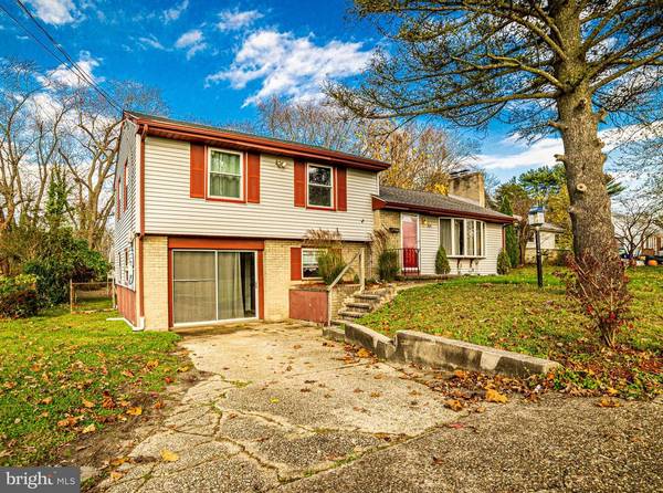 824 CHESTNUT AVE, Laurel Springs, NJ 08021