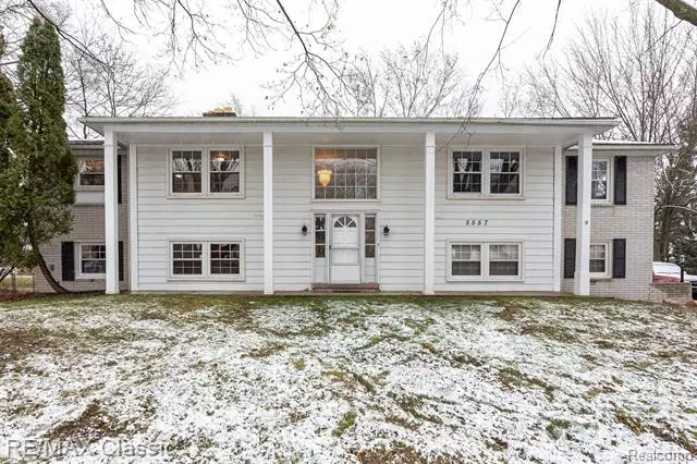 5557 Edinborough, West Bloomfield, MI 48322