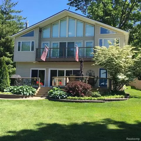 Waterford Twp, MI 48328,3638 COVERT RD