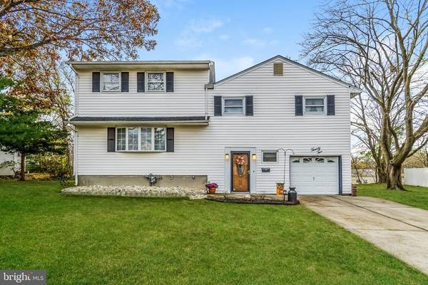 22 RIDGE RD, South River, NJ 08882