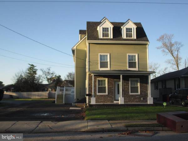 24 W MAPLE AVE, Penns Grove, NJ 08069