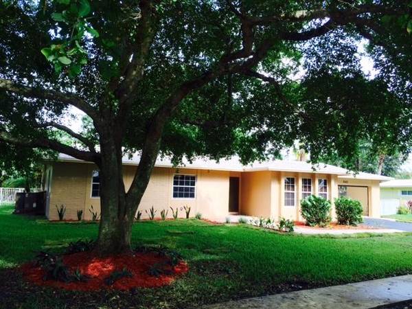 941 SW 68th AVE, Plantation, FL 33317