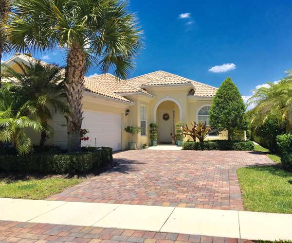 8331 Tobago LN, Wellington, FL 33414