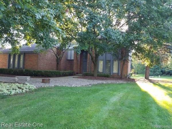 29445 VALLEY BEND, Farmington Hills, MI 48331