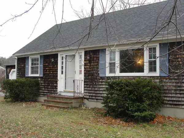 25 Post RD, North Hampton, NH 03862