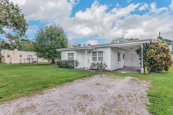 1605 Linwood AVE, Fort Pierce, FL 34982