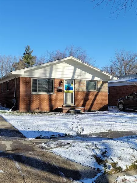 23701 DEZIEL Street, Saint Clair Shores, MI 48082 2175