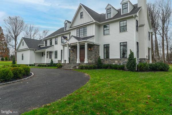 620 SUGARTOWN RD, Malvern, PA 19355