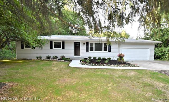 950 W DAVISON LAKE RD, Metamora Twp, MI 48371