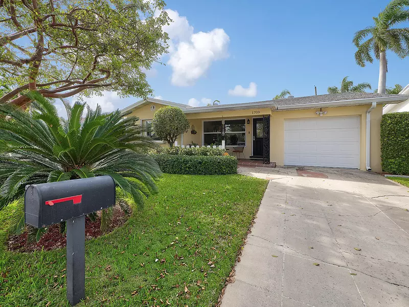 1709 N J TER, Lake Worth Beach, FL 33460