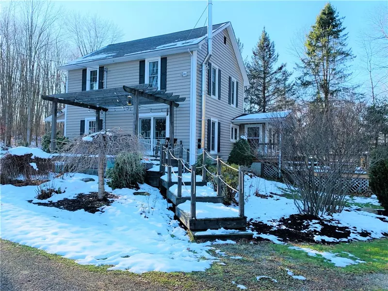 1147 Brent Rd, Volant, PA 16156