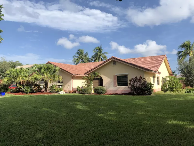 3805 Lowson BLVD, Delray Beach, FL 33445