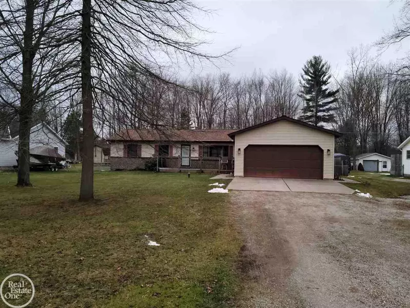 6063 N Birch Hill, Kimball, MI 48074