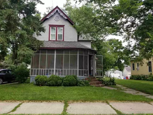 436 N Walnut St, Reedsburg, WI 53959