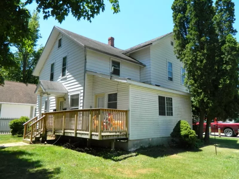 1401 E 2nd Ave, Brodhead, WI 53520