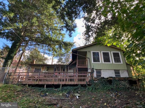 215 LAKE RD, Saylorsburg, PA 18353