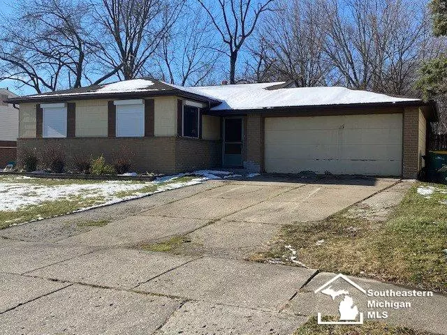 16470 Oakbrook, Romulus, MI 48174