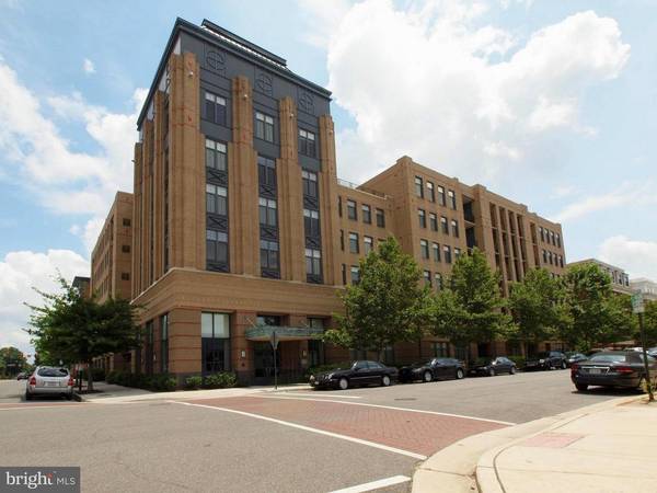 525 N. FAYETTE ST #305, Alexandria, VA 22314