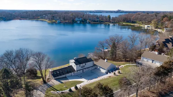 Oconomowoc Lake, WI 53066,35085 W Fairview Rd