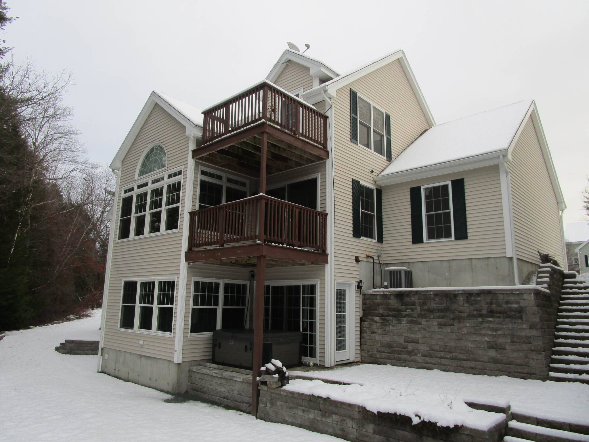 Merrimack, NH 03054,23 Cascade CIR
