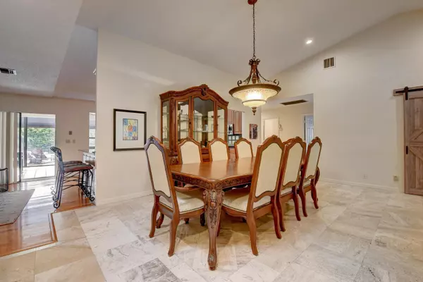 Boca Raton, FL 33486,5211 Deerhurst Crescent CIR