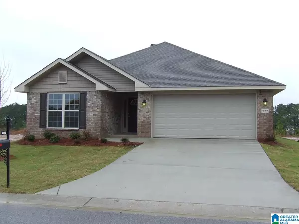 222 WATERFORD LAKE DR, Calera, AL 35040