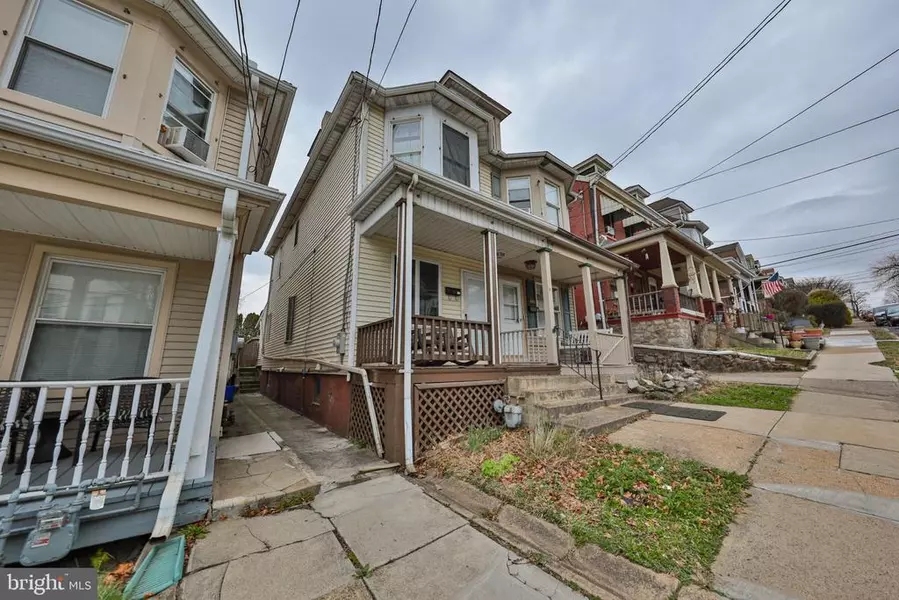 1135 JACKSON ST, Easton, PA 18042