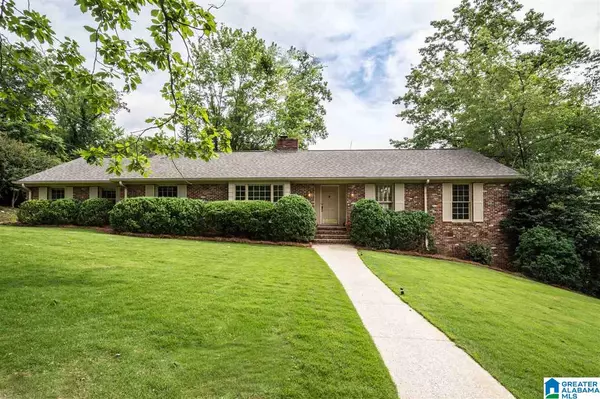 3820 DUNBARTON DR, Mountain Brook, AL 35223