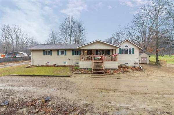 20096 WILMOT RD, Belleville, MI 48111