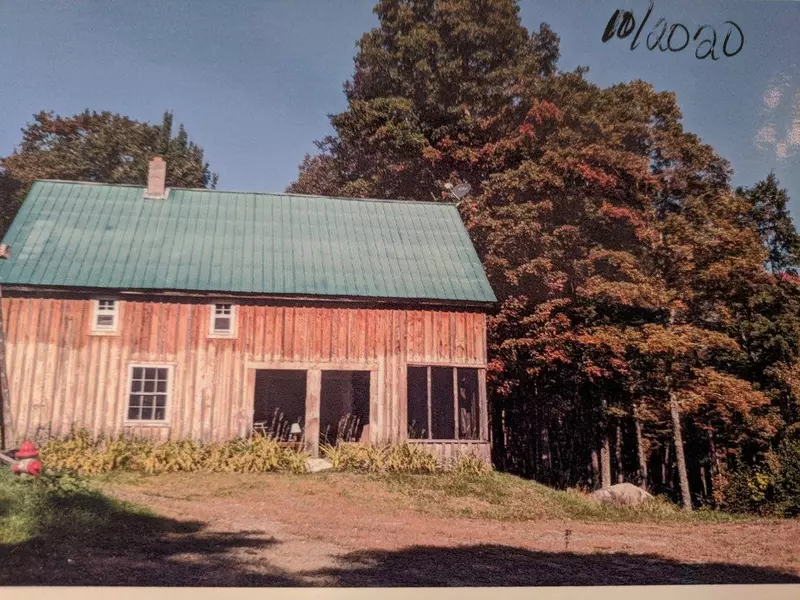 4400 McDowell RD, Wheelock, VT 05851