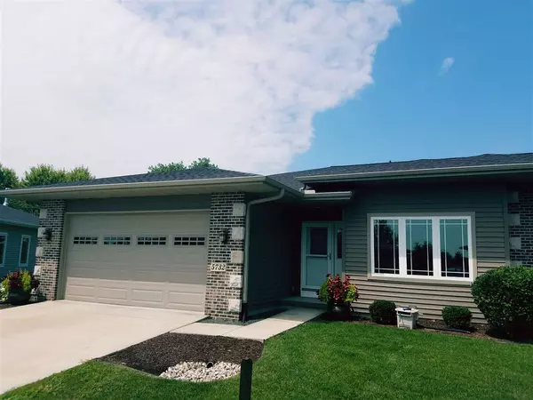 5732 PRAIRIE STONE DR, Mcfarland, WI 53558