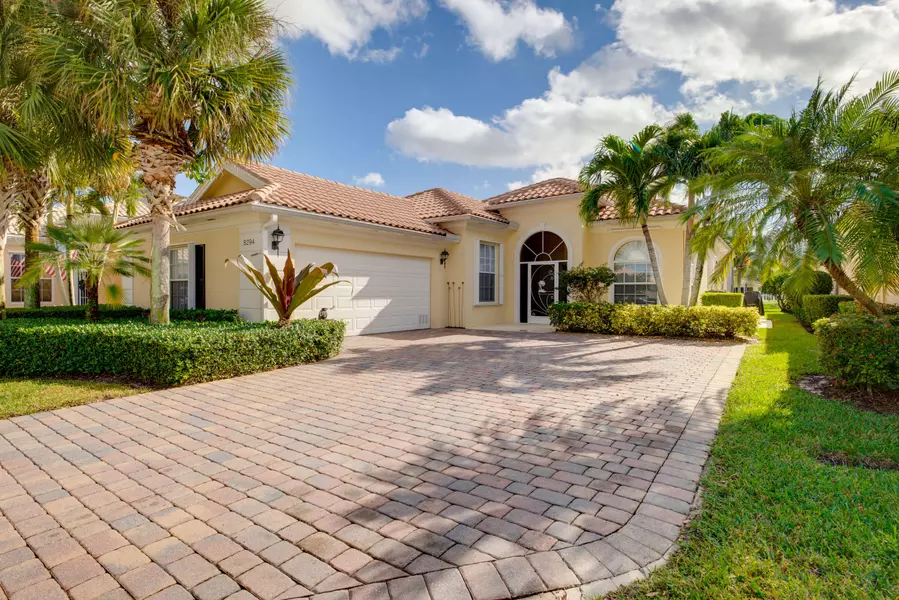 8294 Pine Cay RD, Wellington, FL 33414