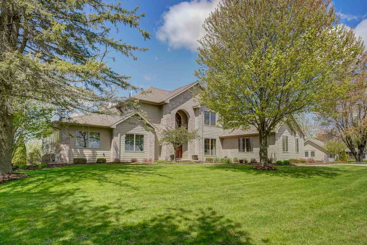 1543 Storytown Rd, Oregon, WI 53575