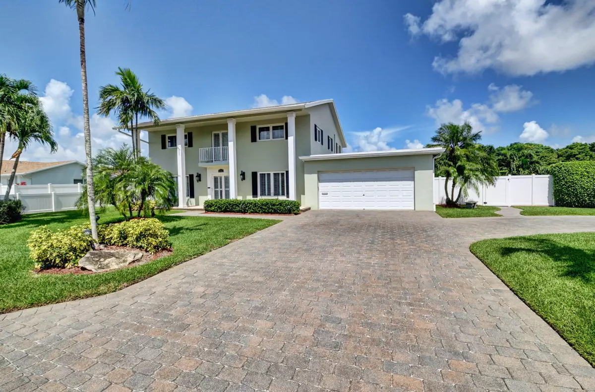 Boca Raton, FL 33486,636 NW 10th CT