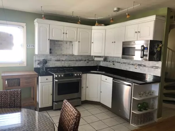 Strathmere, NJ 08248,505 S Bayview Drive