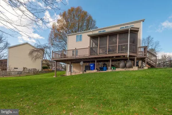 Sterling, VA 20164,216 LESLIE CT