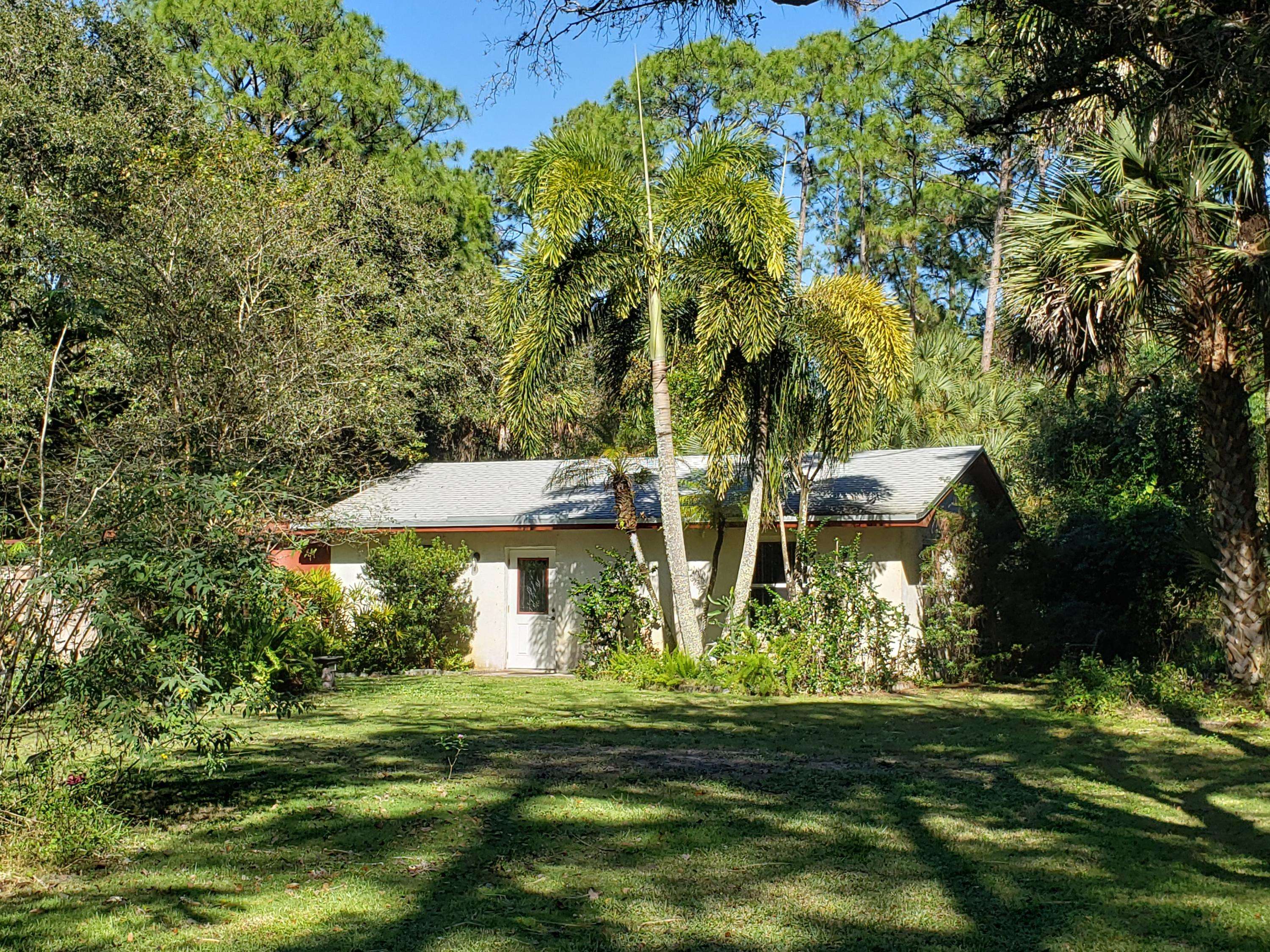 14781 Gruber LN, Loxahatchee Groves, FL 33470