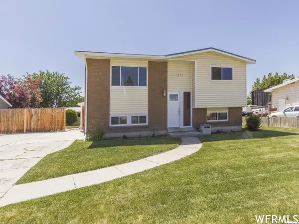 Taylorsville, UT 84123,4486 S BUTTERFIELD ST W