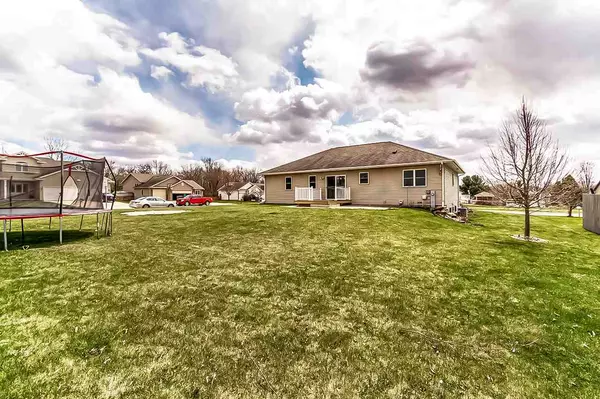 Brooklyn, WI 53521,333 Douglas Dr