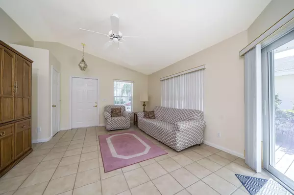 Jupiter, FL 33458,6421 Mullin ST