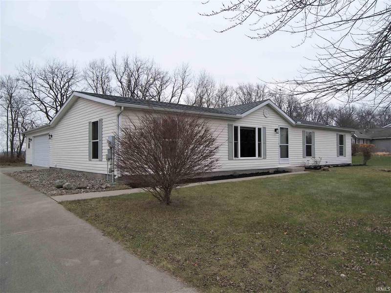 1484 Dove Lane, Milford, IN 46542