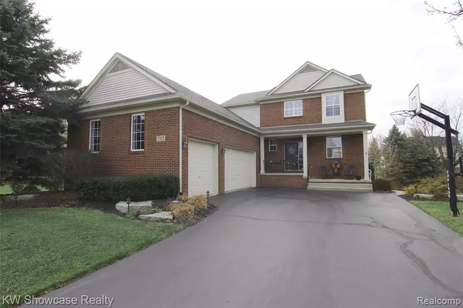 715 KENTBROOK Drive, Commerce Twp, MI 48382 5013