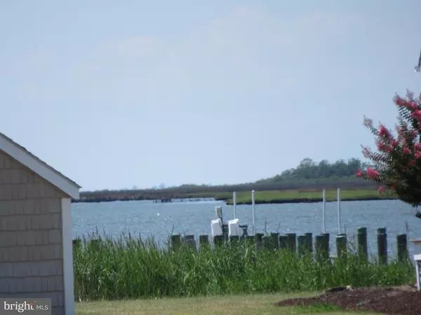 Crisfield, MD 21817,24 HAMMOCK POINT RD