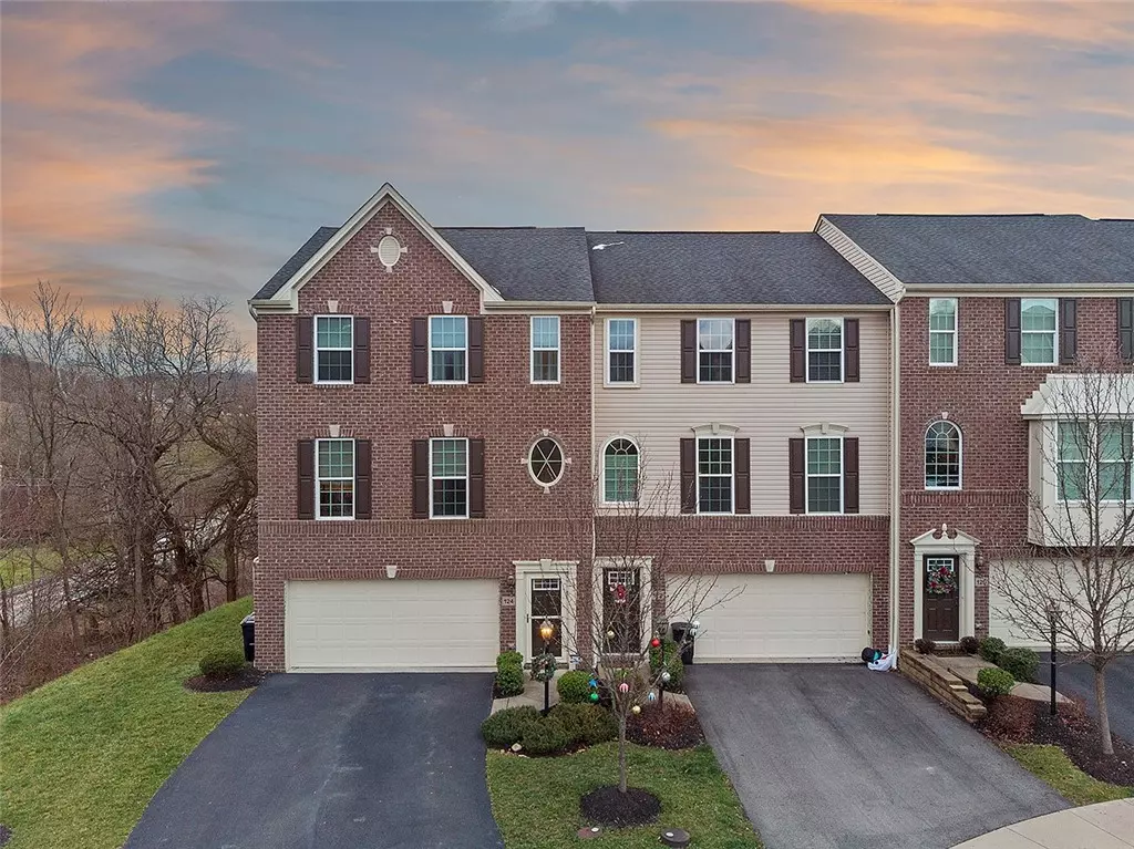 Canonsburg, PA 15317,124 Maple Ridge Court