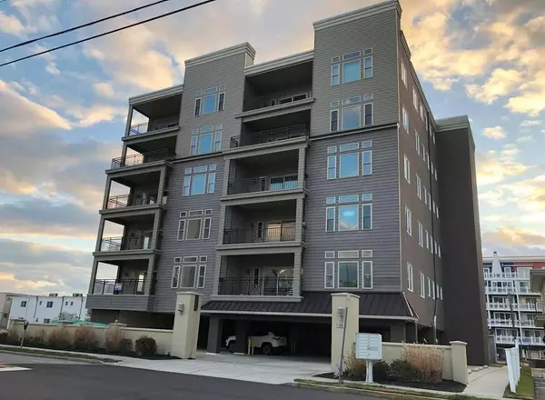 408 E Farragut Rd #Unit 202, Wildwood Crest, NJ 08260