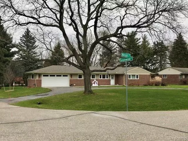 259 NESBIT Lane, Rochester Hills, MI 48309 2175